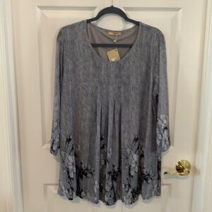 NWT Timeson Grey Floral Lightweight Top size XXL